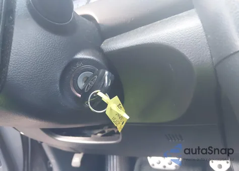 2011 Toyota Camry Se z USA, uszkodzony, nr VIN 4T1BF3EK3BU676632